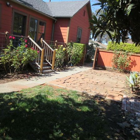 Historic Santa Rosa Cottage Exterior photo